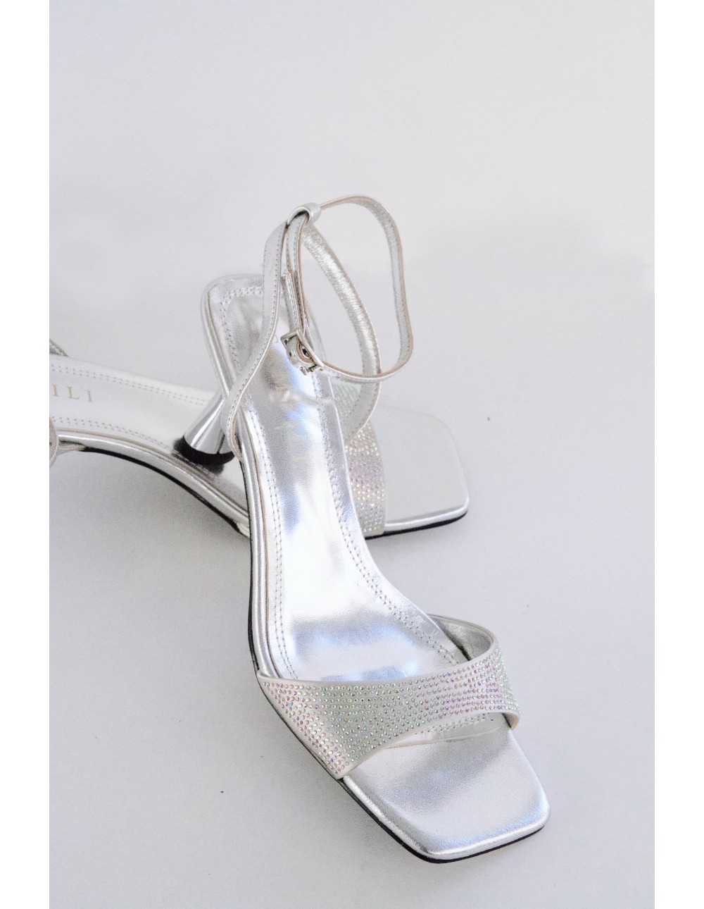 VICTORIA SILVER 2