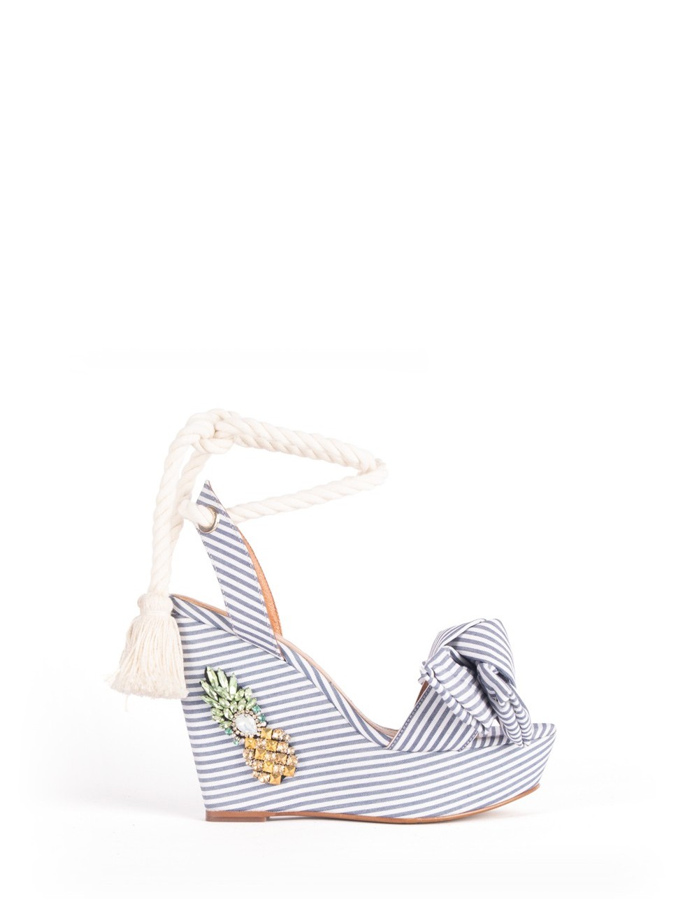 Selena marine wedges 2